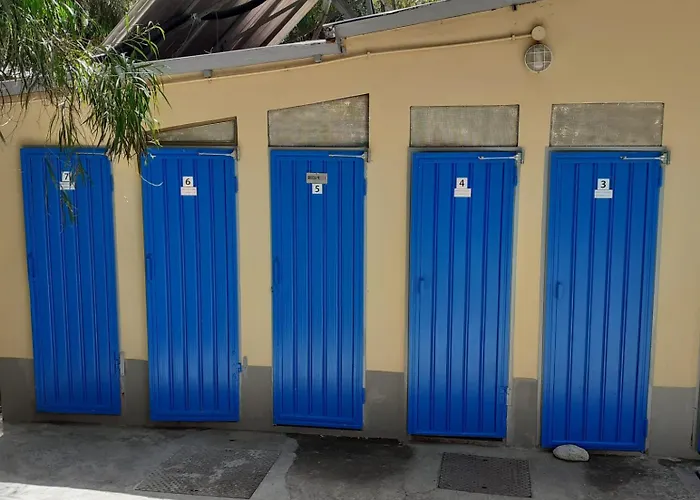 Larocca מלון דירות Badolato Marina